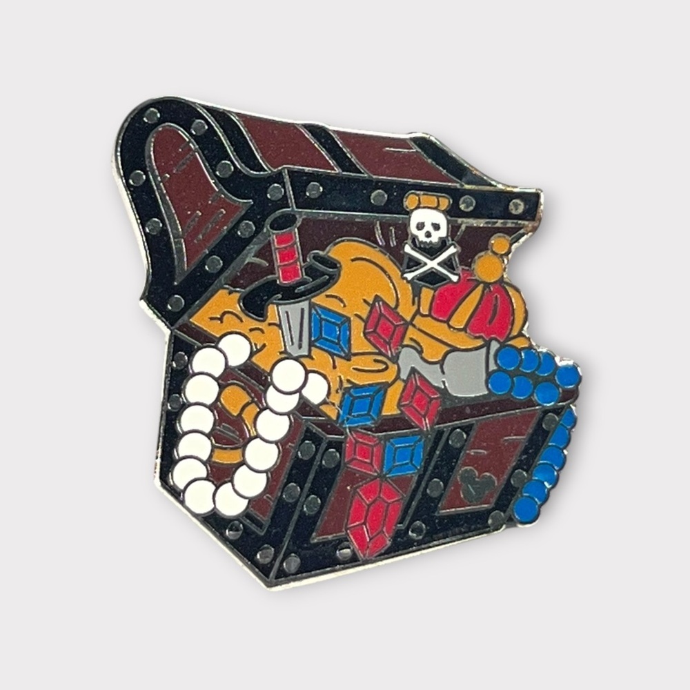 5 Disney Pin Lot Pirates of the Caribbean 2007 Hidden Mickey Pin Trading Skull - Picture 2 of 16